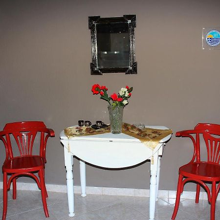Johny'S Studios Prínos Buitenkant foto